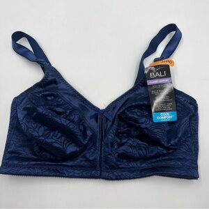 Bali Classic support blue 36DD. cool comfort fabric, signature M frame